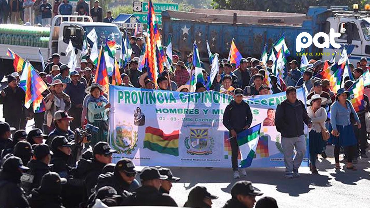 http://www.redpat.tv//uploads/La_policia_boliviana_despliega_efectivos_para_resguardar_instituciones_ante_marcha_evista_en_la_sede_de_gobierno_05ac153c30.jpg