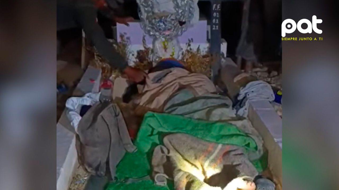 http://www.redpat.tv//uploads/Lo_echaron_de_su_casa_y_fue_a_dormir_junto_a_la_tumba_de_su_esposa_b9ae53f814.jpg