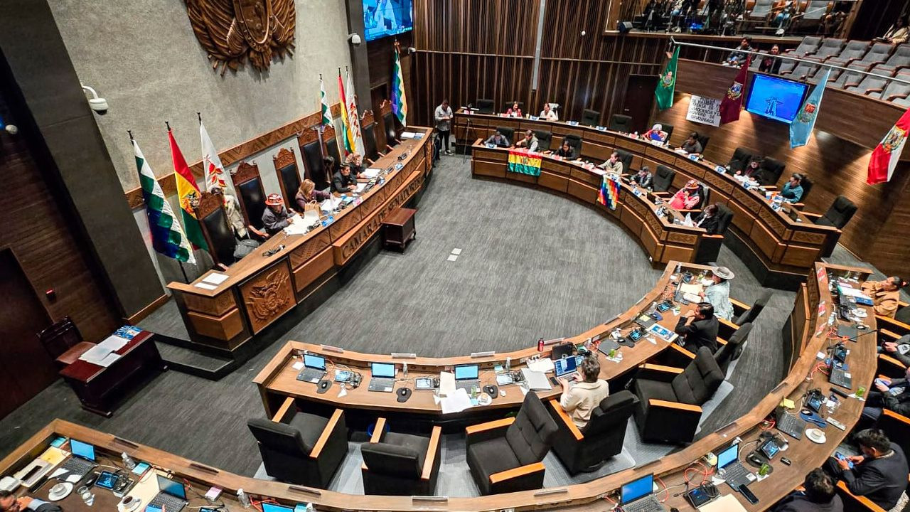 http://www.redpat.tv//uploads/Sociedad_civil_alerta_sobre_riesgos_en_seleccion_de_vocales_del_TSE_y_pide_intervencion_de_nueva_Asamblea_ad05ec1efe.jpg