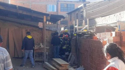 Dos incendios por descuido humano afectan viviendas y carpintería en Oruro