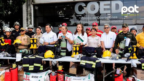 Equipos avanzados para bomberos llegan a Santa Cruz gracias a donación