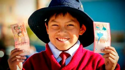Familias destinan el Juancito Pinto a gastos escolares