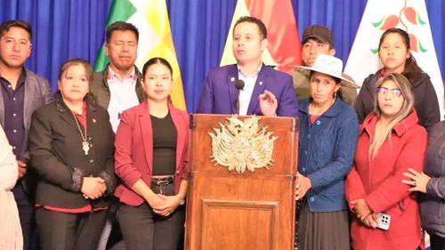 Lara convoca actos por el Día del Estado Plurinacional