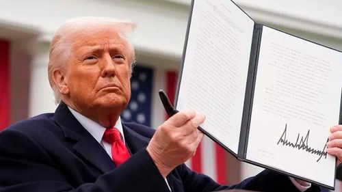 Trump logra acuerdo comercial con Japón tras presiones arancelarias