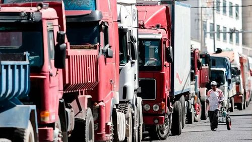 Transporte pesado da 15 días al Gobierno por falta de diésel