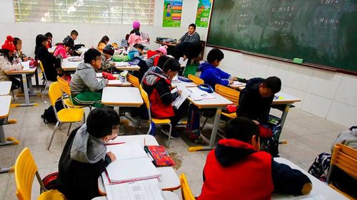 Confusión por fechas de retorno a clases presenciales genera incertidumbre en Santa Cruz