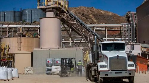 EE.UU. refuerza su industria minera para reducir la dependencia de China en tierras raras       