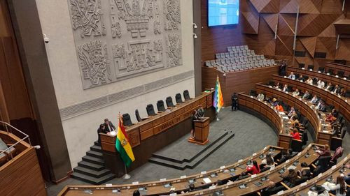 Ausencia de diputada cruceña llama la atención en sesión preparatoria de Diputados