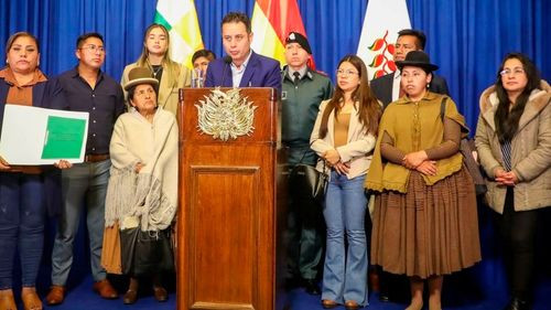 Lara denuncia rearticulación de grupos corruptos