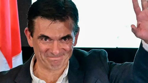 Paz viaja a Estados Unidos por ayuda financiera Paz viaja a Estados Unidos por ayuda financiera