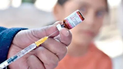 Salud refuerza vacunación contra el sarampión junto a Educación