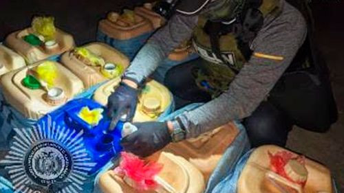 Incautan 800 litros de gasolina en Santa Cruz