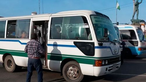 Choferes asalariados rechazan pasaje de Bs 3,50