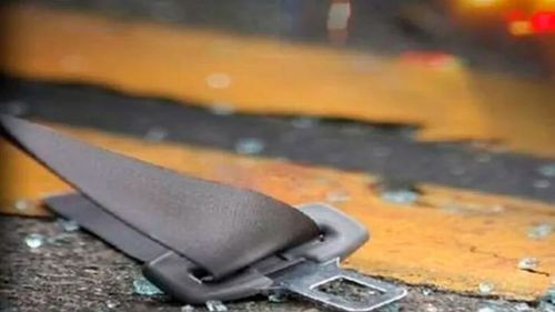Dos conductores resultan heridos tras choque en La Paz