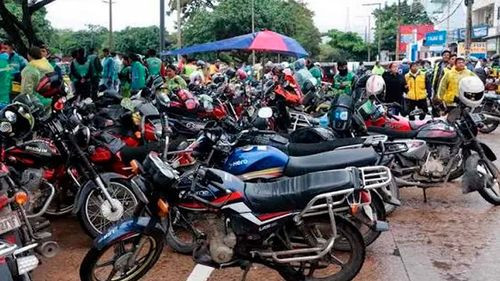 Mototaxistas de Santa Cruz advierten con retomar movilizaciones por motores dañados