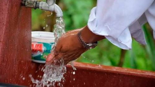 Restablecen el servicio de agua en más de 10 barrios de Santa Cruz