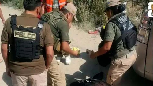 Cochabamba: Balean a conductor para robarle el celular y vecinos reducen a uno de los implicados