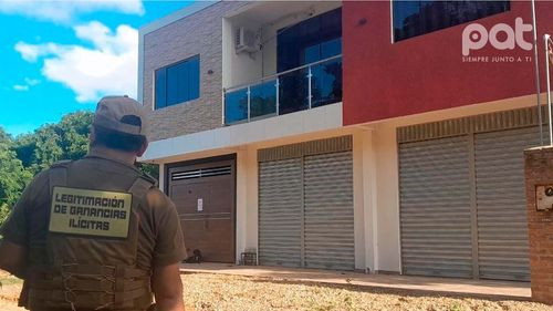 Allanan residencia del Sargento Mayor Calizaya por la supuesta sustracción del millón de dólares 