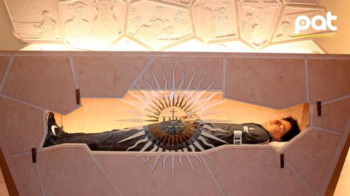 Canonización de Carlo Acutis desata devoción y debates por reliquias del primer santo millennial