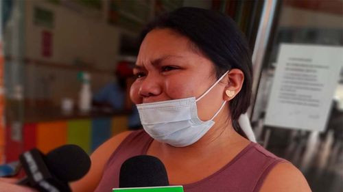Madre de un bebé con meningitis y coqueluche pide ayuda económica ante difícil situación