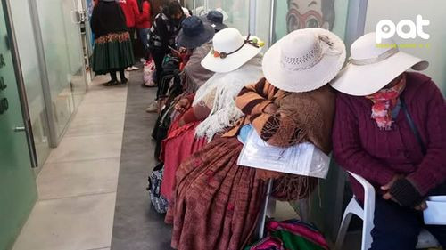 El Alto impulsa campaña gratuita de papanicolau para prevenir cáncer de cuello uterino