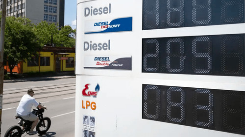 Precios del petróleo caen ante posible acuerdo de paz entre Irán y EE. UU.