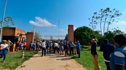 Yapacaní cumple su segundo día de protesta con toma de pozos petroleros