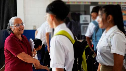 El Salvador implementa nuevas reglas escolares: alumnos deberán decir “buenos días”, “por favor” y “gracias”