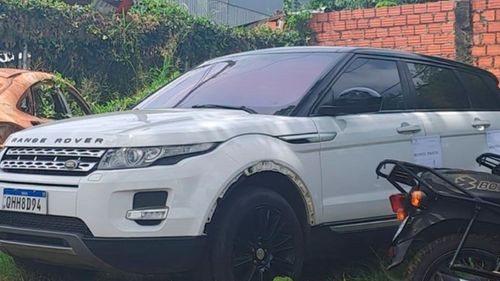 Policía secuestra vehículo vinculado al acribillamiento en el Urubó