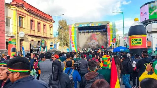 Emoción en La Paz: pantallas gigantes reúnen a hinchas que sueñan con el Mundial