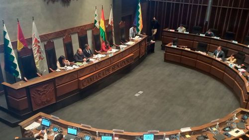 Ministro de Minería brinda informe ante el Senado sobre concesiones mineras