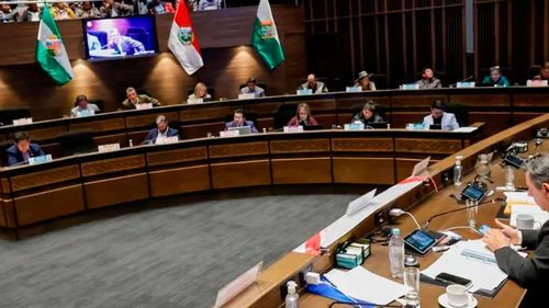 Senado tratará en sesión reservada los ascensos de la Policía