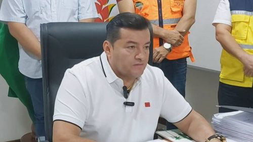 &quot;El reordenamiento (de líneas en el centro) es irreversible&quot;, advierte Jhonny Fernández