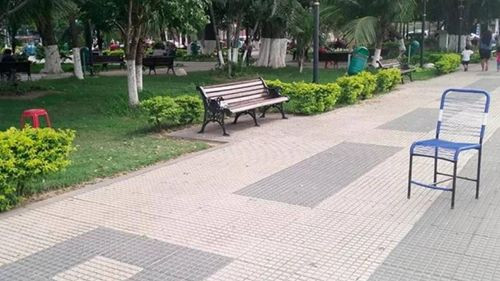 Atracan a librecambista en plena plaza de Montero y se llevan Bs 60 mil