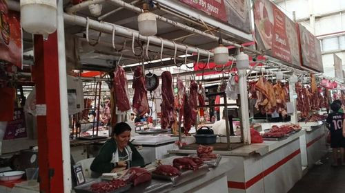  Alcaldía exige que comerciantes asuman responsabilidad por servicios básicos