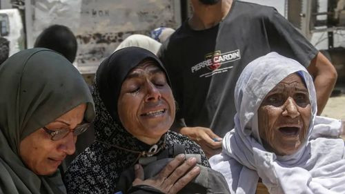 Israel elimina a 30 personas en nuevos ataques aéreos y de artillería contra Gaza