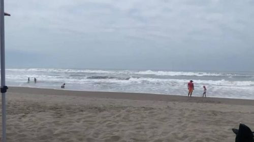 Perú cierra 65 puertos por alerta de tsunami y espera olas de hasta 2,31 metros