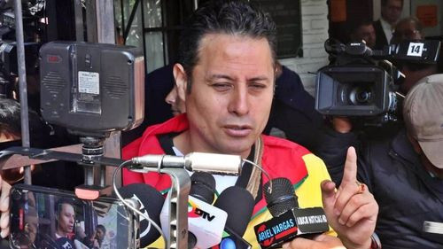Lara declina el debate con JP porque quiere defenderse de un proceso judicial