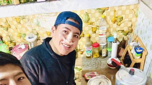Pumari difunde una fotografía cumpliendo detención domiciliaria