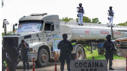 Secuestran un camión con 20 mil litros de diésel por el desvío del combustible