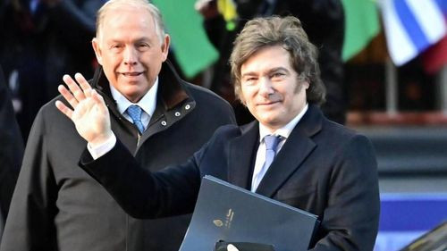 Milei insta a que Mercosur no sea "escudo protector", sino "lanza para penetrar mercados"