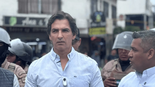 Saavedra encabeza operativo en Los Cachis y advierte: “El que compra cosas robadas es tan culpable como el que las roba”