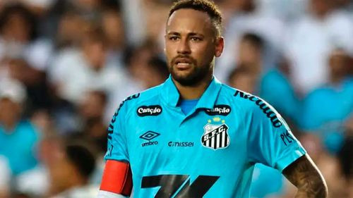Neymar sufre nueva lesión y es duda en Brasil para jugar ante Bolivia en El Alto