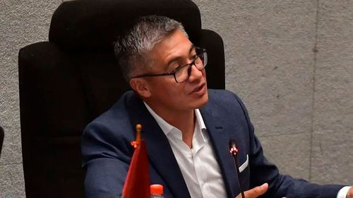 Espinoza deja el Ministerio y dice irse con tranquilidad