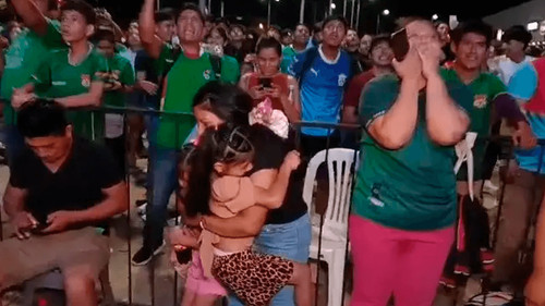 Bolivia celebra triunfo clave y sueña con el Mundial