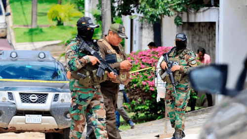 Tras ataque a policías, trasladan a cárceles de máxima seguridad a grupo vinculado a Marset