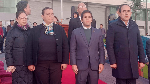 Entrega de ofrenda floral en conmemoración al Cese de Hostilidades entre Bolivia y Paraguay
