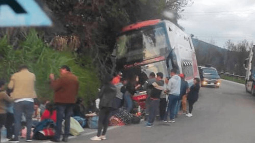 Accidente en la ruta Cochabamba-Santa Cruz deja un fallecido y varios heridos