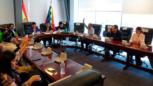 Comisión aprueba ley para restablecer  el 100% del crédito fiscal por compra  de combustibles