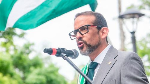 Camacho encabeza actos por los 465 años  de Santa Cruz en San José